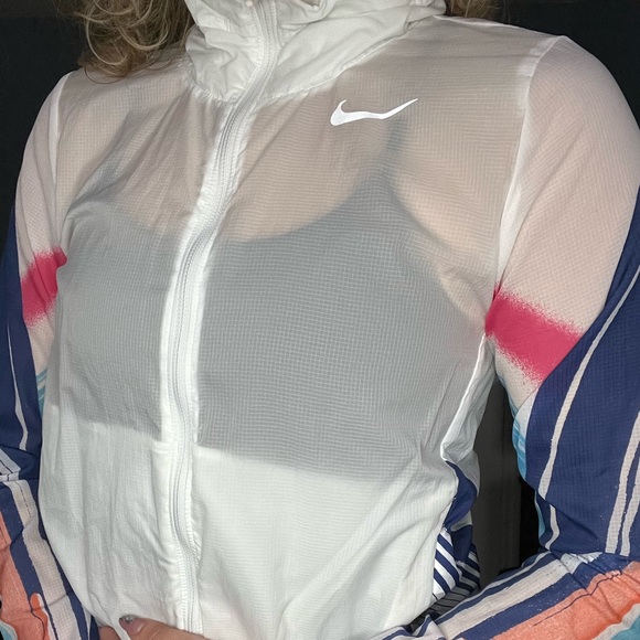 Womens Nike windbreaker: size small - Picture 1 of 3